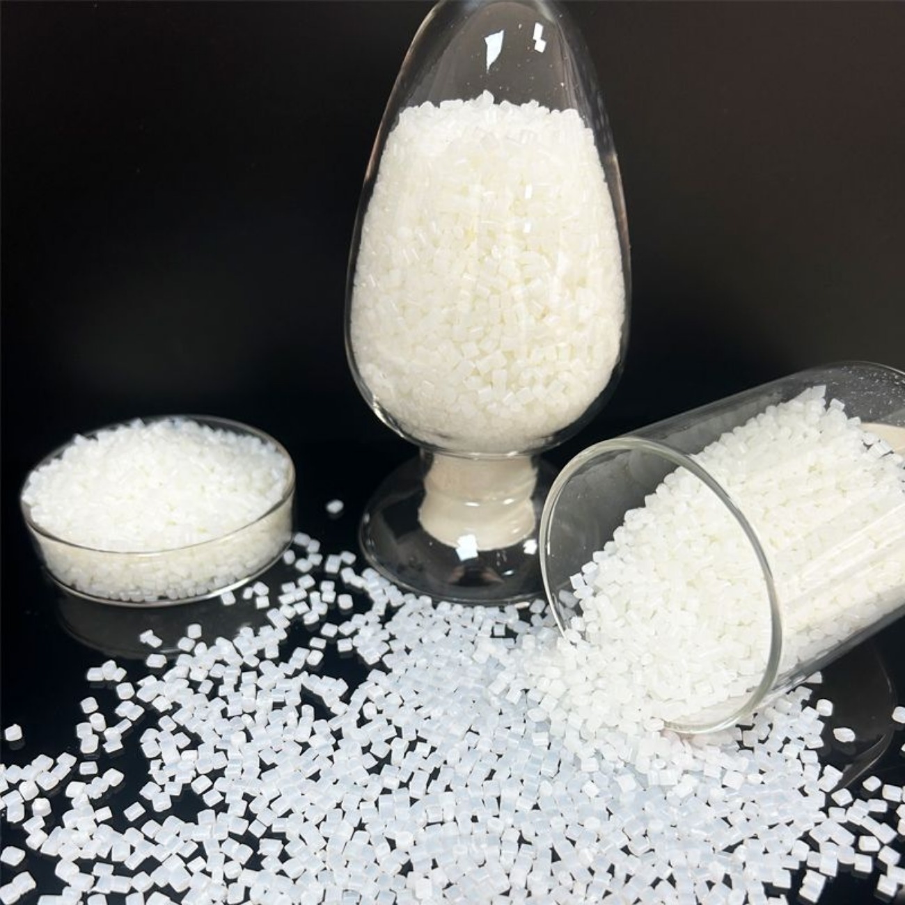 Anti-static nylon PA6 compound