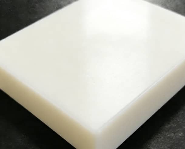 PA46 GF50 EV battery module end plate for expansion restraint